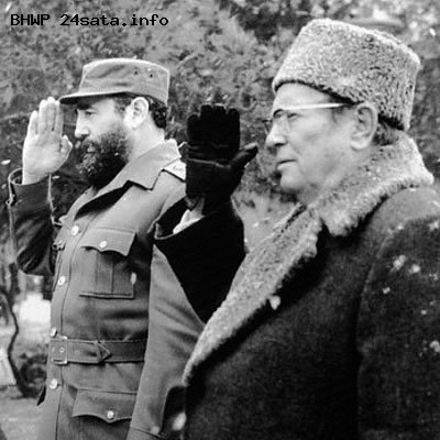 20 josip_broz_tito_11_castro_1977.jpg - Fidel Castro con Tito